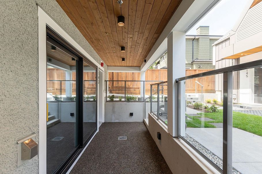 1143 W 33rd Avenue Vancouver, BC - 18