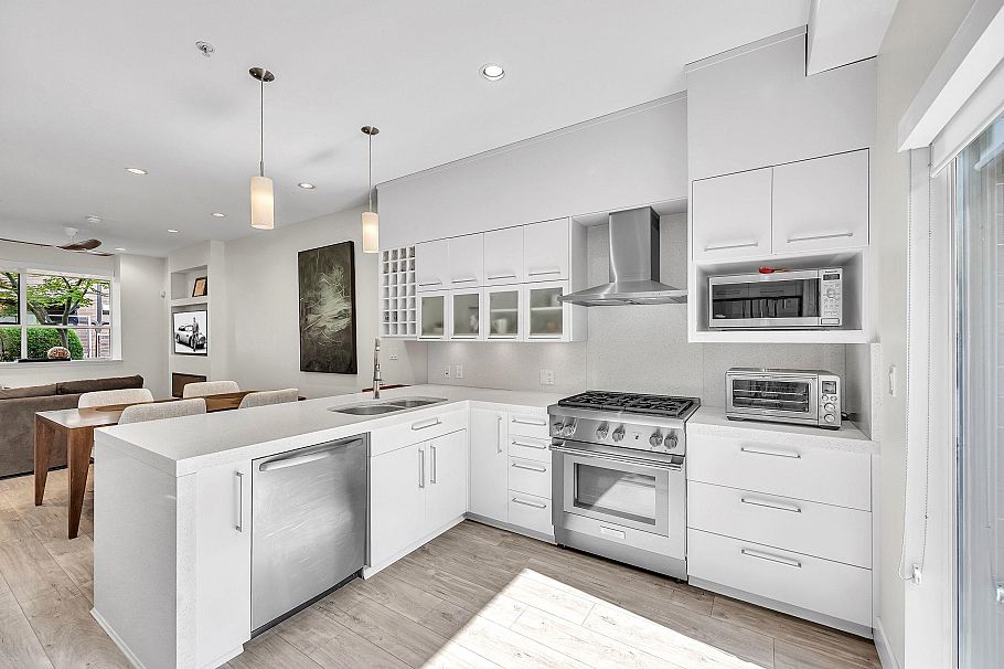 3 2188 W 8th Avenue Vancouver, BC - 11