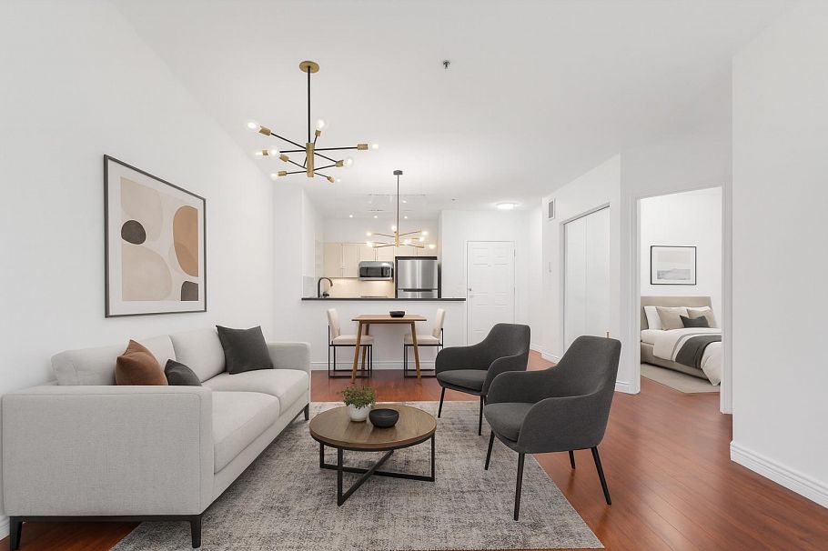 217 3629 Deercrest Drive North Vancouver, BC - 24