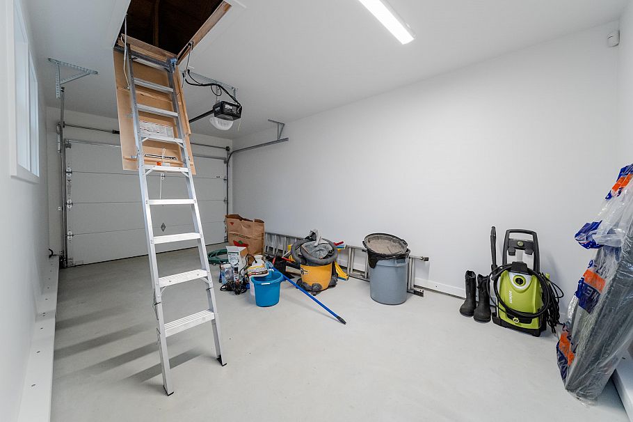 1138 E 26th Avenue Vancouver, BC - 37