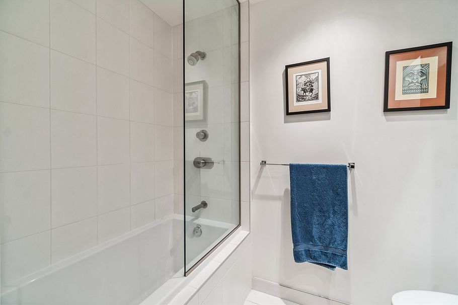 1601 1252 Hornby Street Vancouver, BC - 24