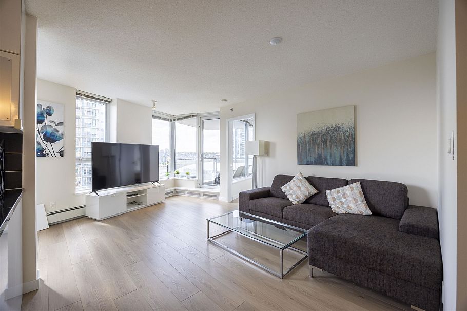 1906 188 Keefer Place Vancouver, BC - 1