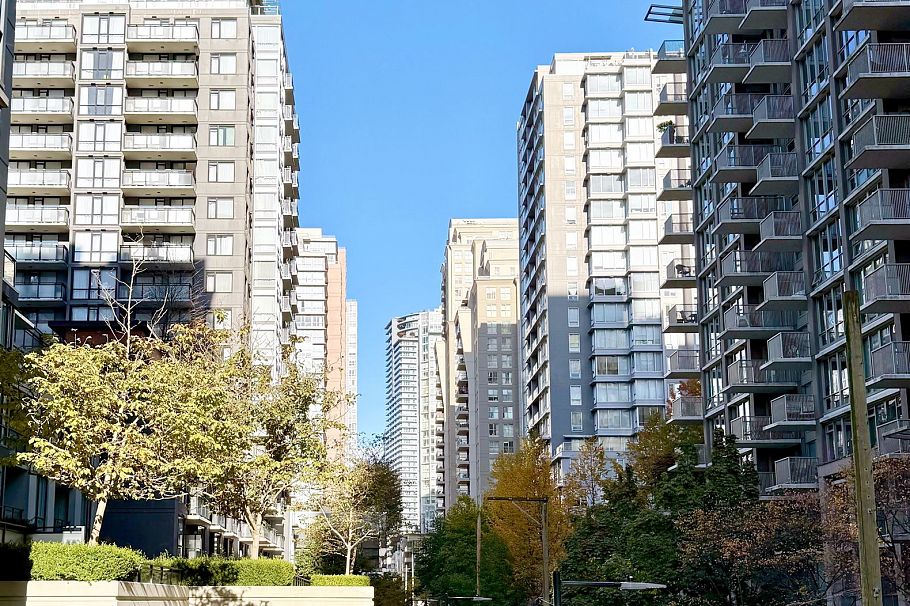 555 Helmcken Street Vancouver, BC - 28