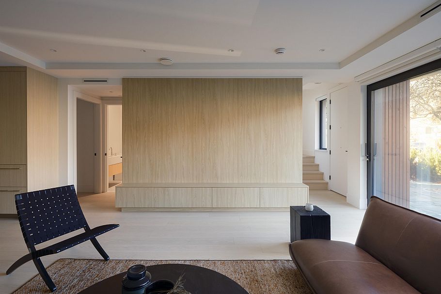 772 W 27th Avenue Vancouver, BC - 3