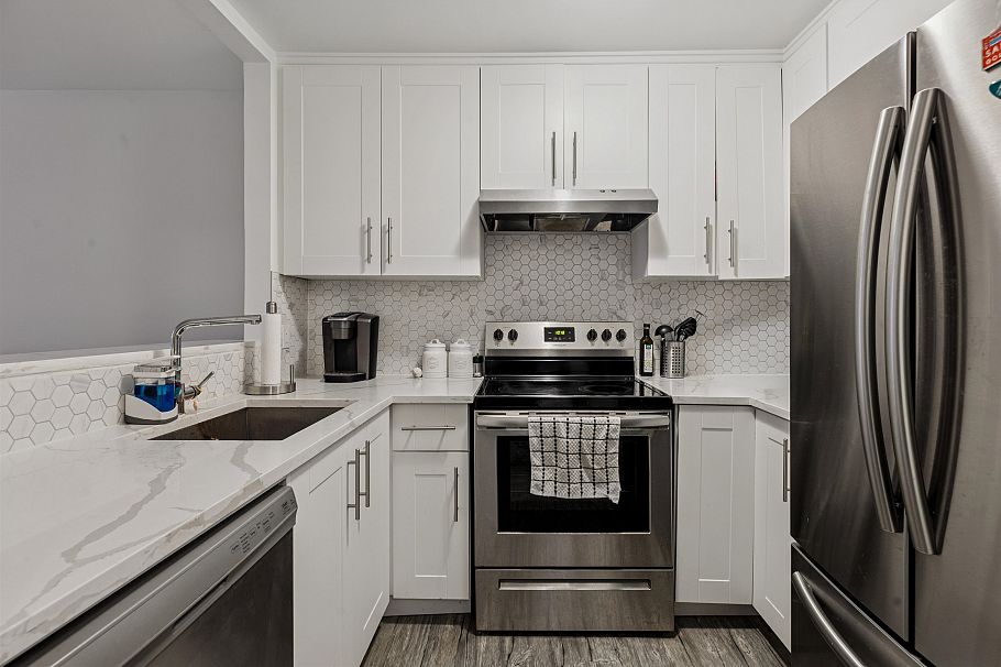 308 1010 Chilco Street Vancouver, BC - 7