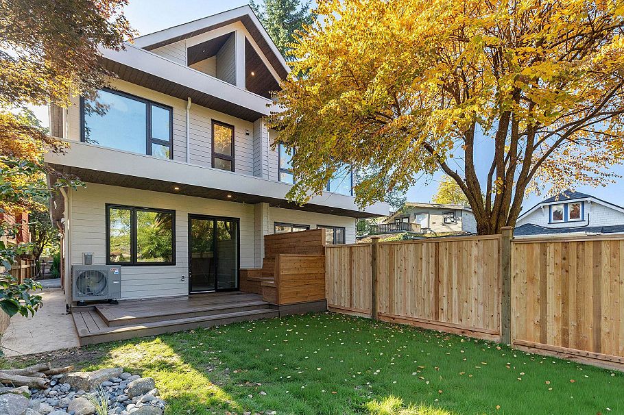 2 7 E 23rd Avenue Vancouver, BC - 23