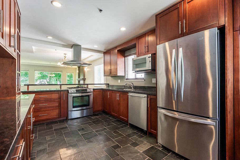 3580 William Street Vancouver, BC - 5