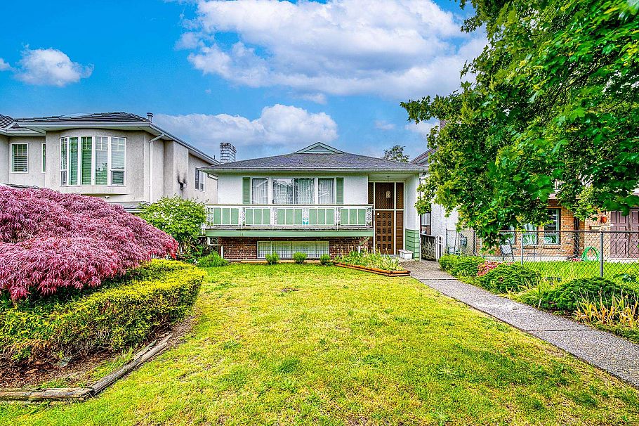 896 E 56th Avenue Vancouver, BC - 1