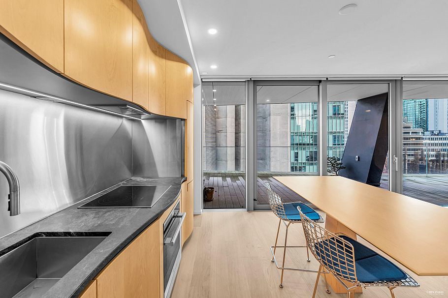 804 1568 Alberni Street Vancouver, BC - 5