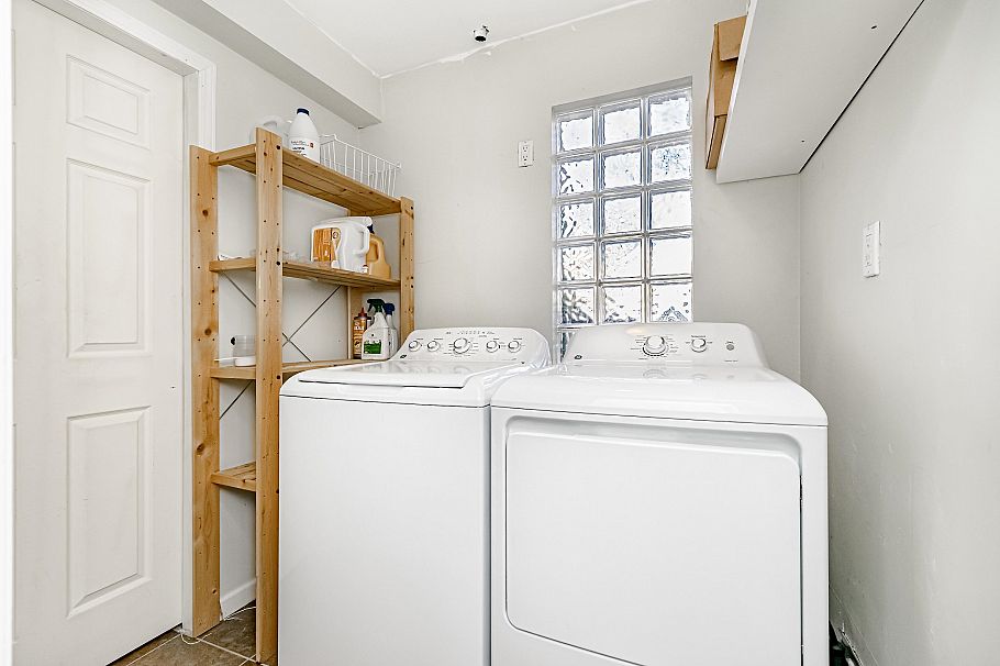 3580 William Street Vancouver, BC - 33