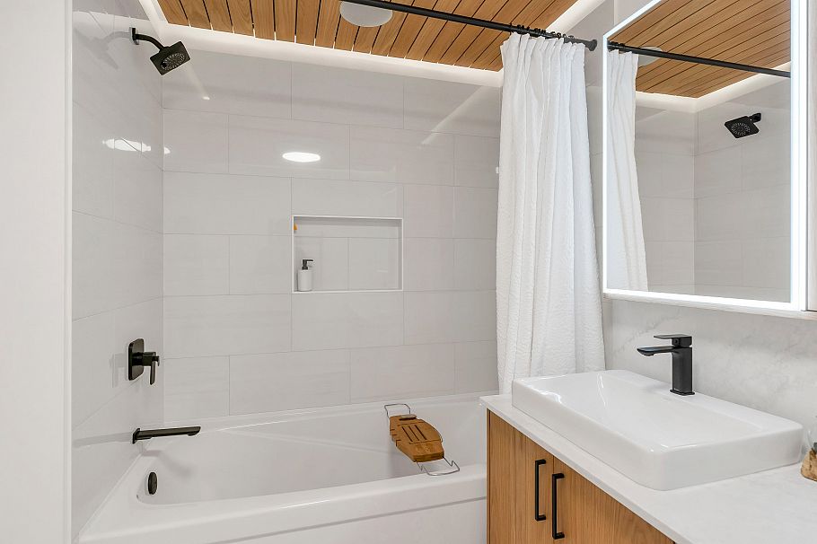 48 550 Browning Place North Vancouver, BC - 27