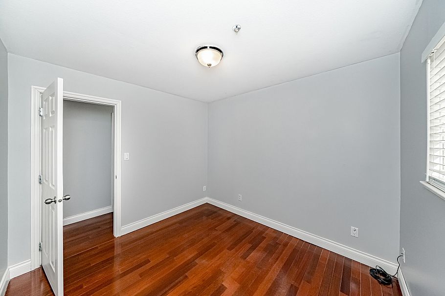 3580 William Street Vancouver, BC - 32