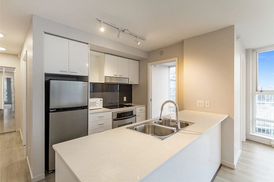 3108 111 W Georgia Street Vancouver, BC - 7