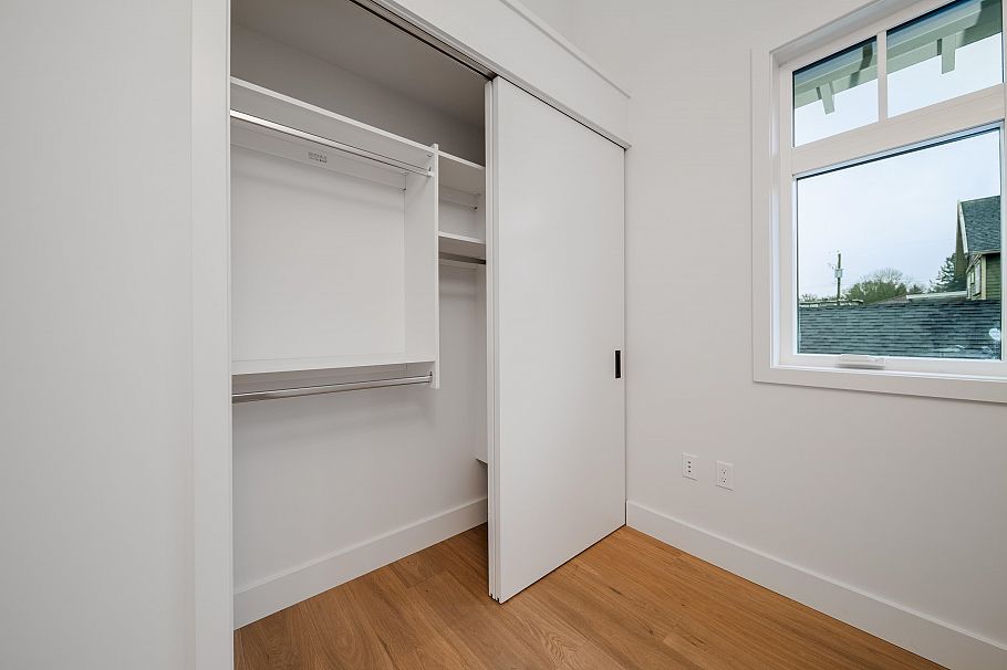 1138 E 26th Avenue Vancouver, BC - 30