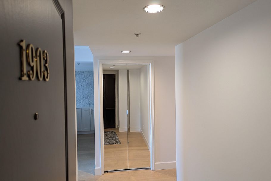 1903 867 Hamilton Street Vancouver, BC - 17