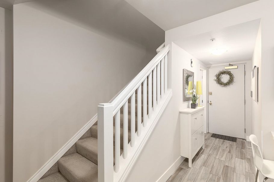 104 293 Smithe Street Vancouver, BC - 17