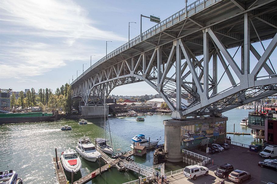 605 628 Kinghorne Mews Vancouver, BC - 4