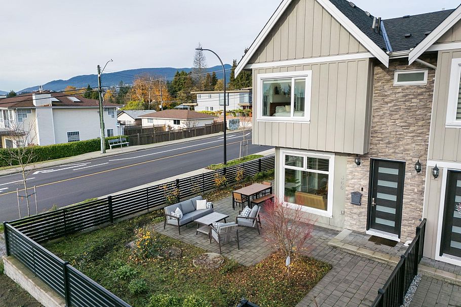 366 W Keith Road North Vancouver, BC - 37