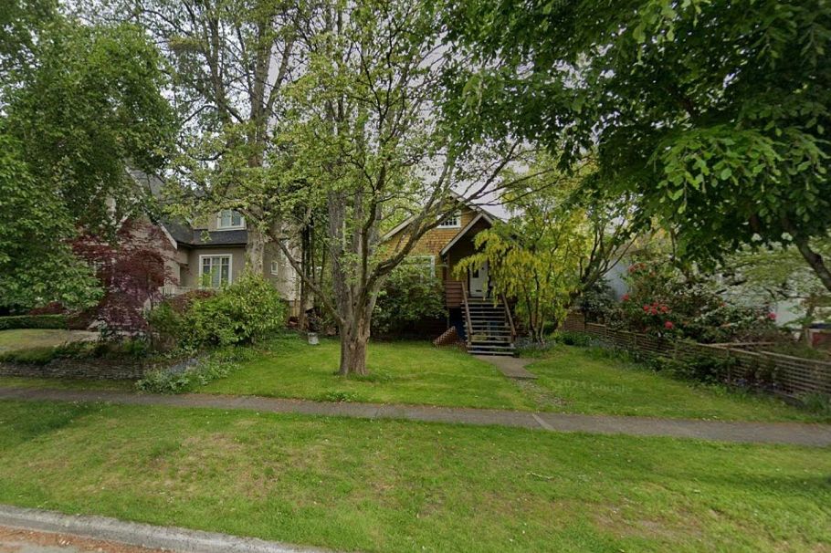 3569 W 35th Avenue Vancouver, BC - 1