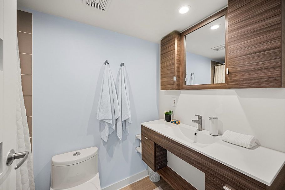 2004 1238 Seymour Street Vancouver, BC - 25