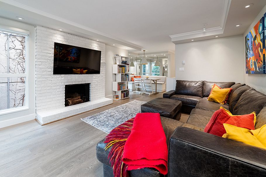 301 1234 Pendrell Street Vancouver, BC - 5