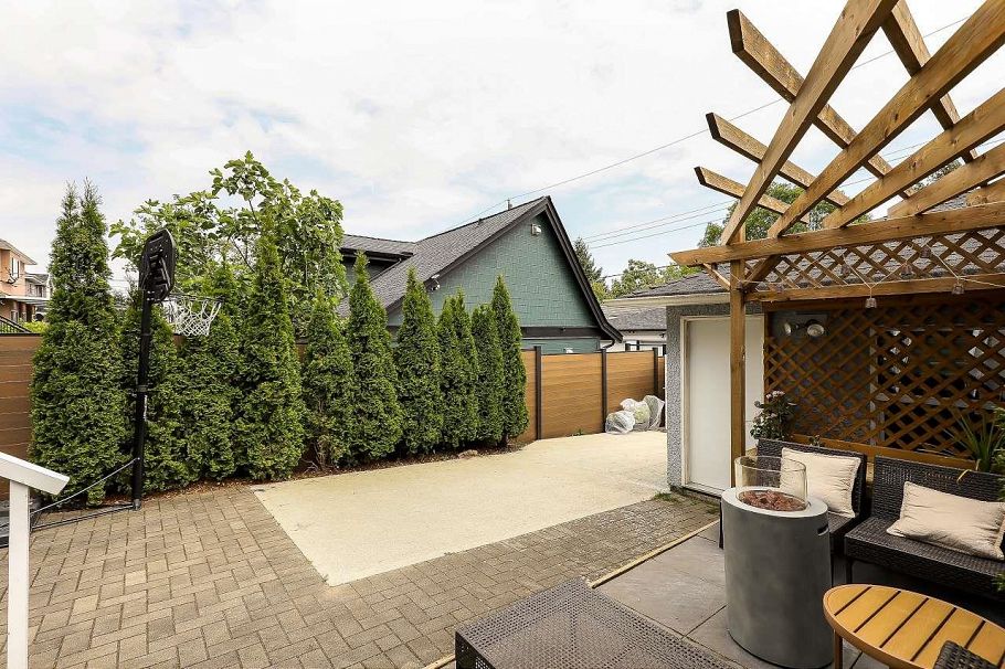 5606 Rhodes Street Vancouver, BC - 39