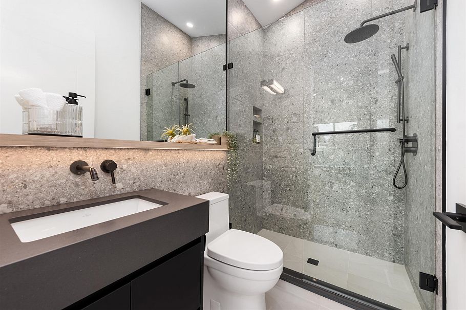 6 371 E 33rd Avenue Vancouver, BC - 15