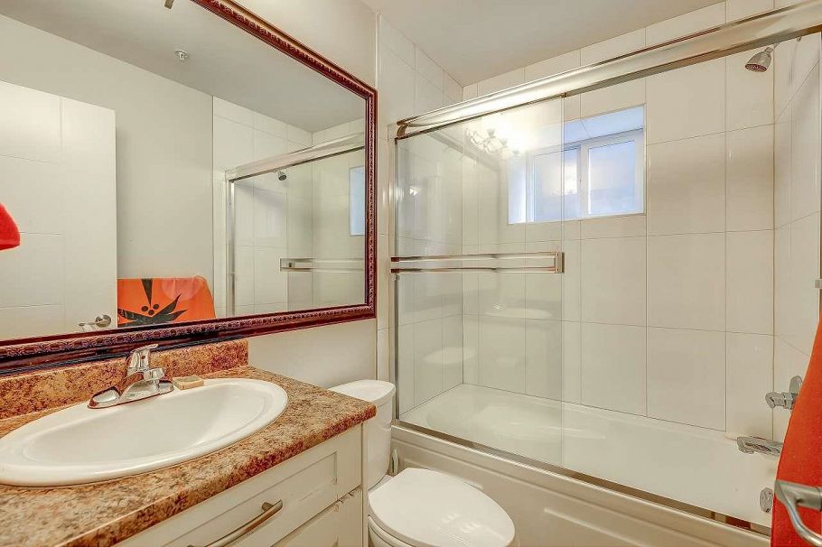 5606 Rhodes Street Vancouver, BC - 20