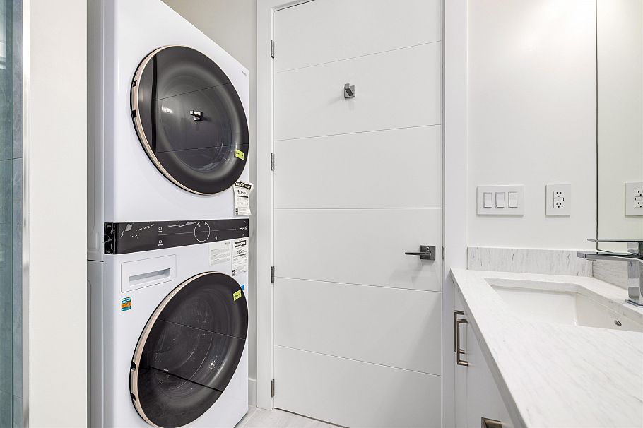 2 3571 E 28th Avenue Vancouver, BC - 18