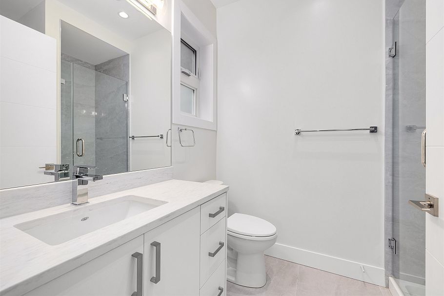 2 3571 E 28th Avenue Vancouver, BC - 19