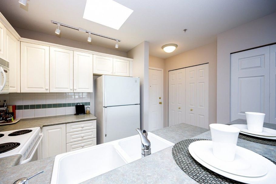 410 155 E 3rd Street North Vancouver, BC - 2