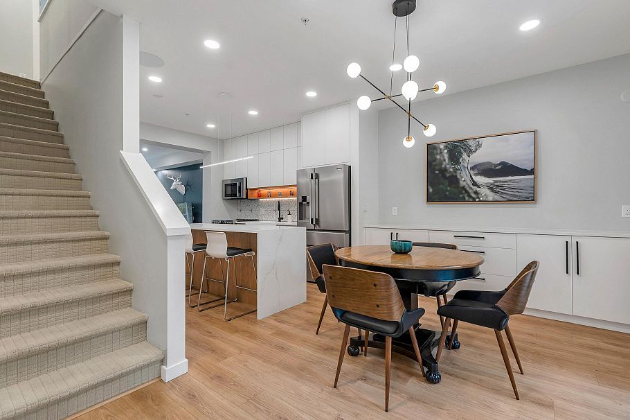 48 550 Browning Place North Vancouver, BC - 14