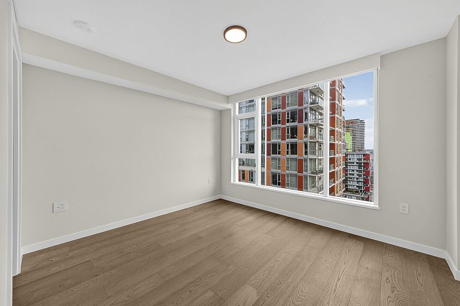 2403 1335 Howe Street Vancouver, BC - 14