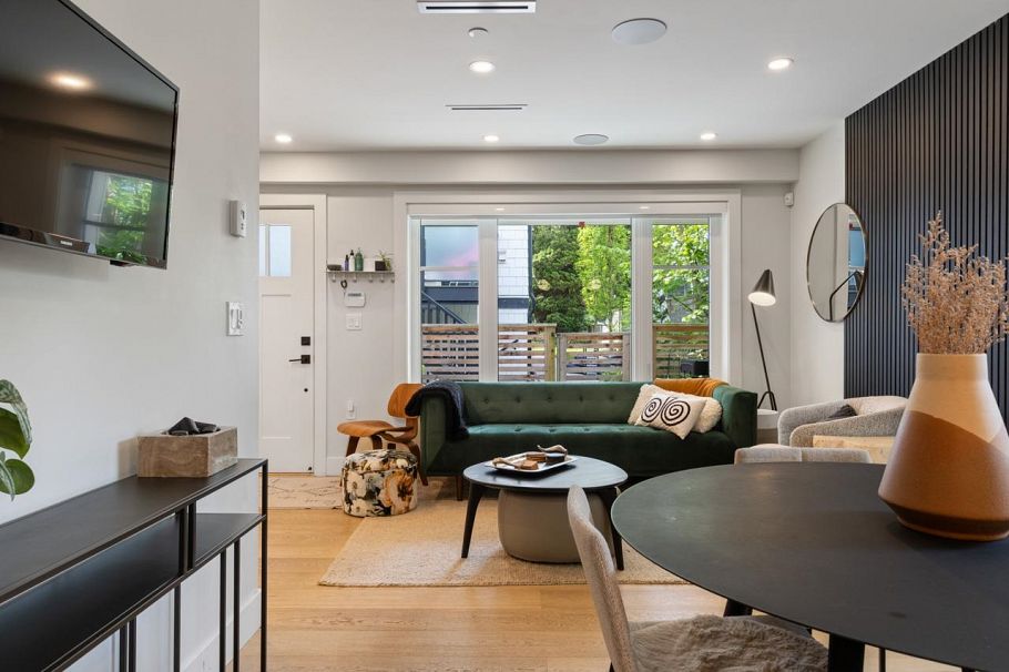 1827 W 15th Avenue Vancouver, BC - 13