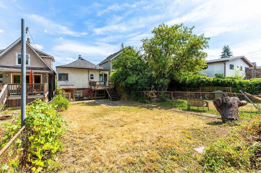 4225 John Street Vancouver, BC - 28