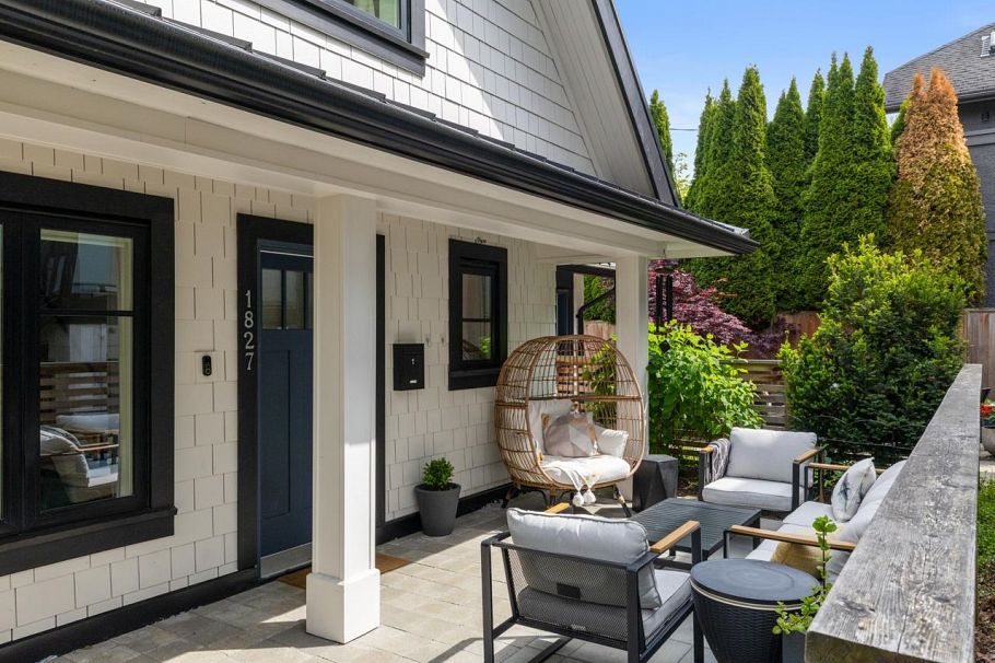 1827 W 15th Avenue Vancouver, BC - 2