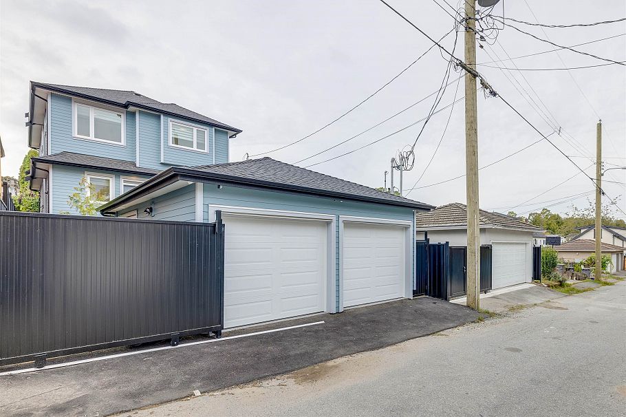 2 3571 E 28th Avenue Vancouver, BC - 23