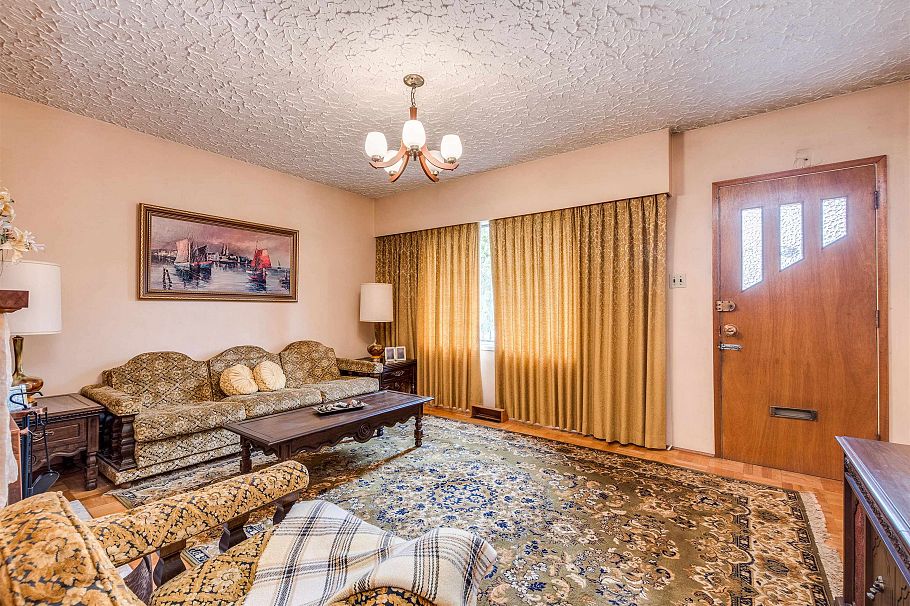 2236 Kitchener Street Vancouver, BC - 17