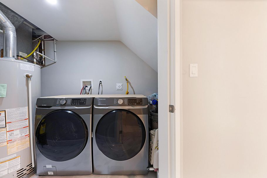 4477 Primrose Lane North Vancouver, BC - 25