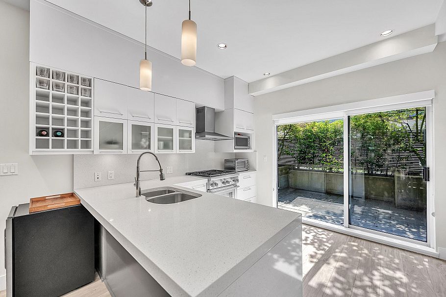 3 2188 W 8th Avenue Vancouver, BC - 10