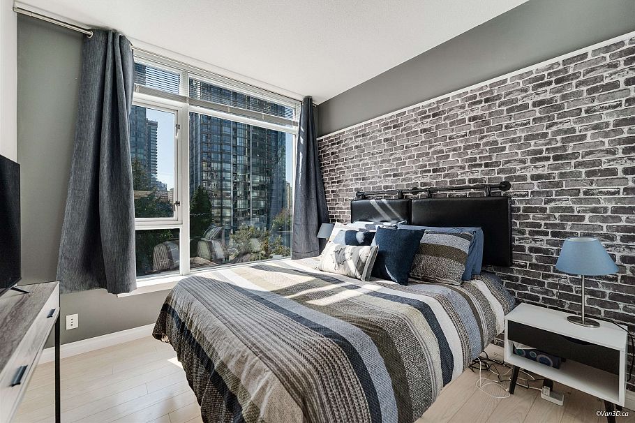 702 1211 Melville Street Vancouver, BC - 12