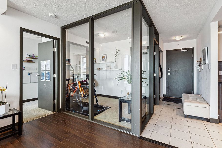 2201 1408 Strathmore Mews Vancouver, BC - 32