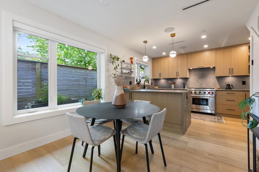 1827 W 15th Avenue Vancouver, BC - 7