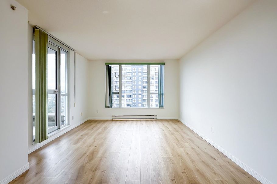 1508 5189 Gaston Street Vancouver, BC - 2