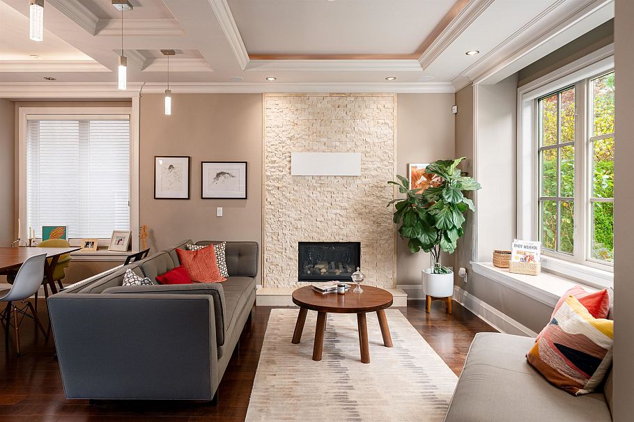 3511 W 15th Avenue Vancouver, BC - 4