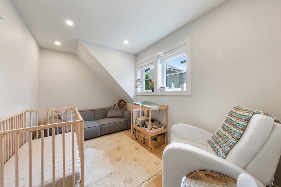 1827 W 15th Avenue Vancouver, BC - 29