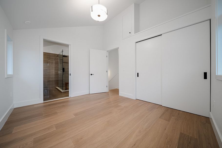 1138 E 26th Avenue Vancouver, BC - 29