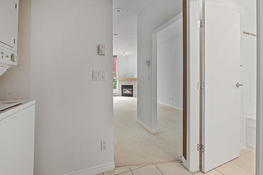 310 1239 W Georgia Street Vancouver, BC - 12