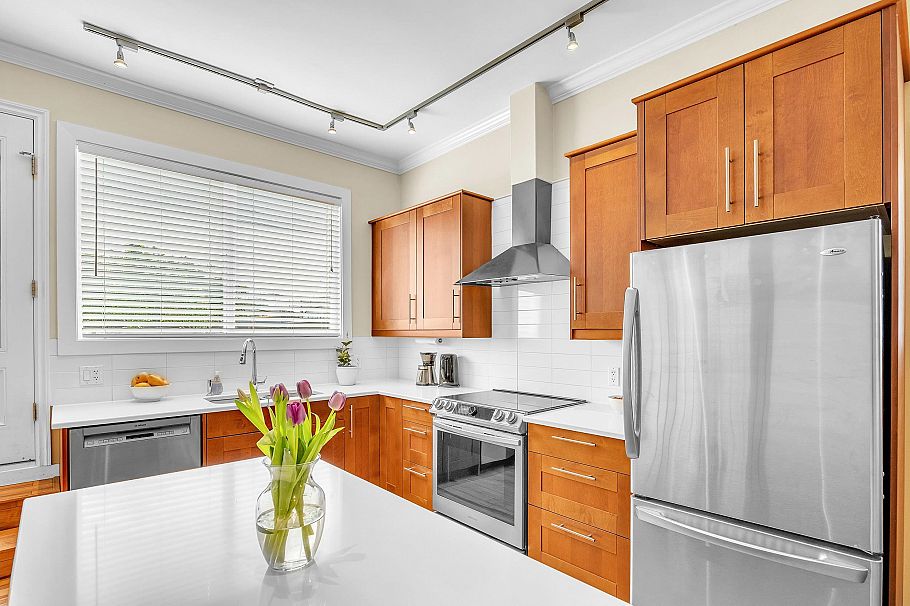 1016 E Pender Street Vancouver, BC - 18