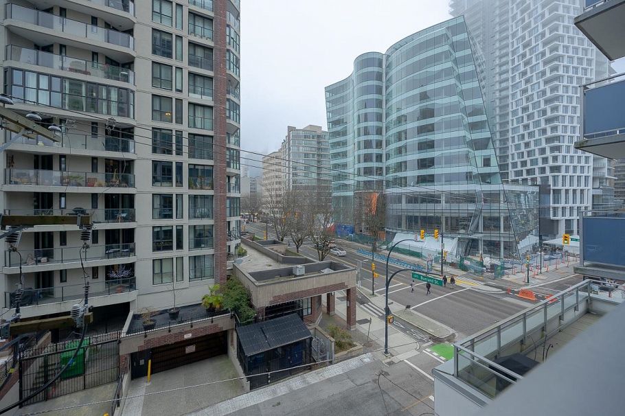 604 1009 Harwood Street Vancouver, BC - 14